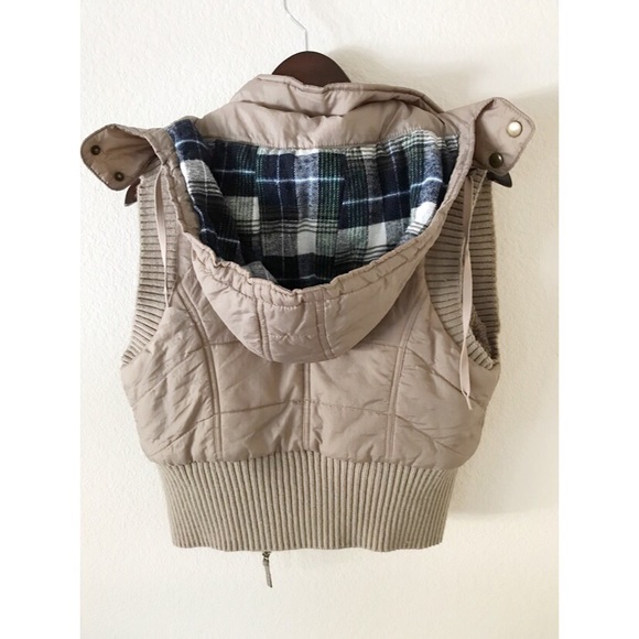 Free People Taupe Puffer Vest - Picture 3 of 4